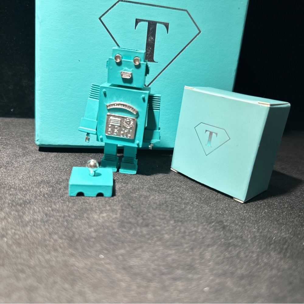 Tiffany’s Robot Car Deodoriser - Picture 3 of 6